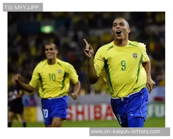 足球第一中锋的传奇之路与现代足球的演变探讨